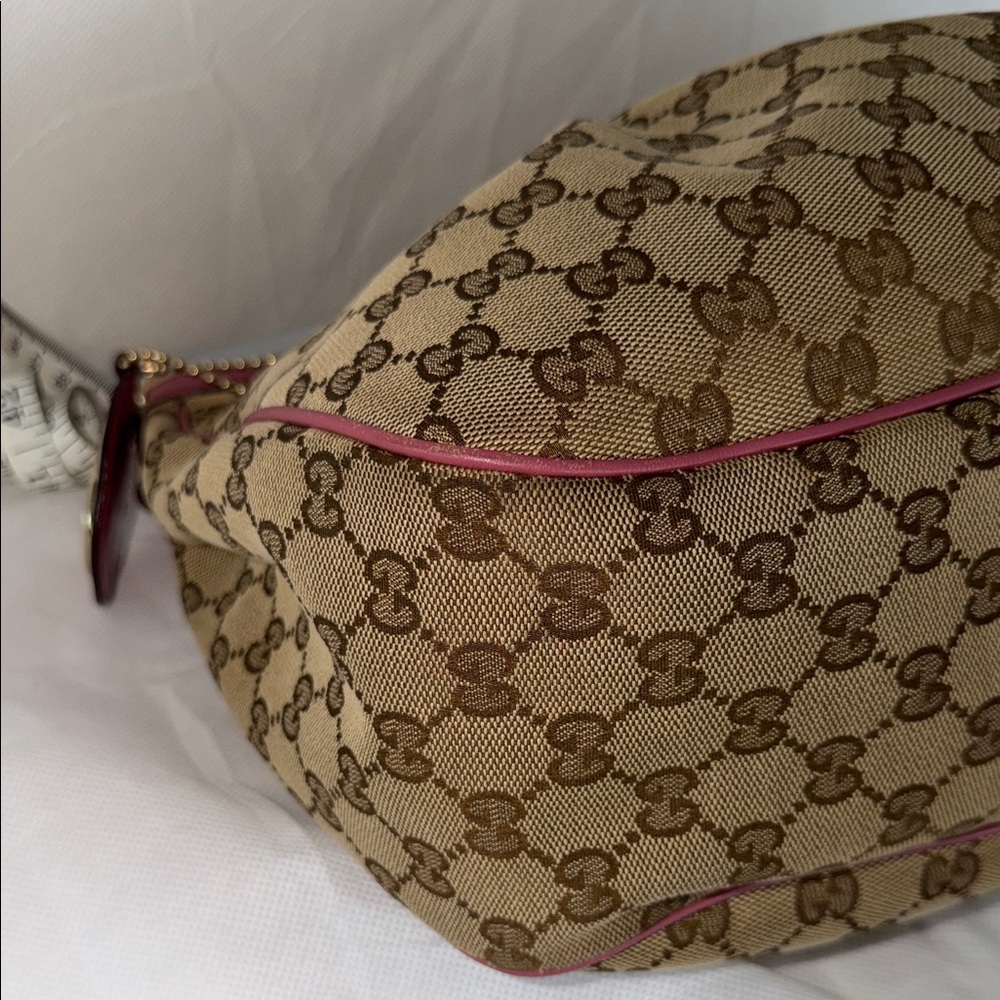 Gucci Brown Monogram Shoulder Bag with Pink Trim - Picture 5 of 16